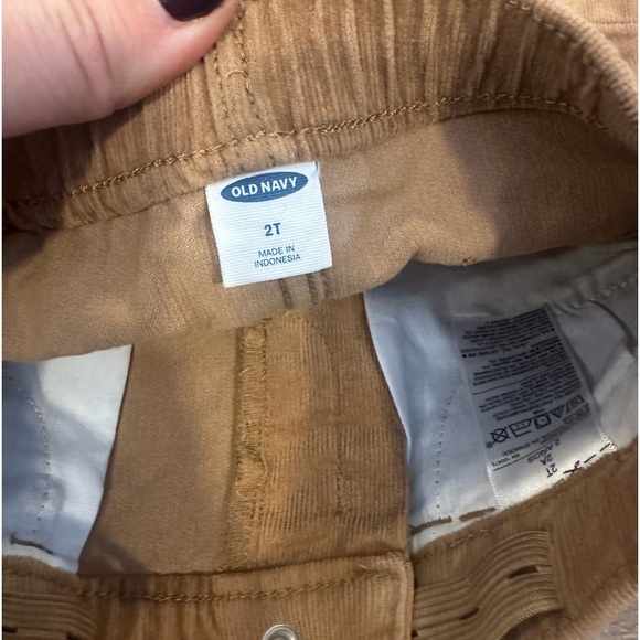 Old Navy Baby Girl Corduroy Mini Skirt Size 2T - Picture 3 of 4
